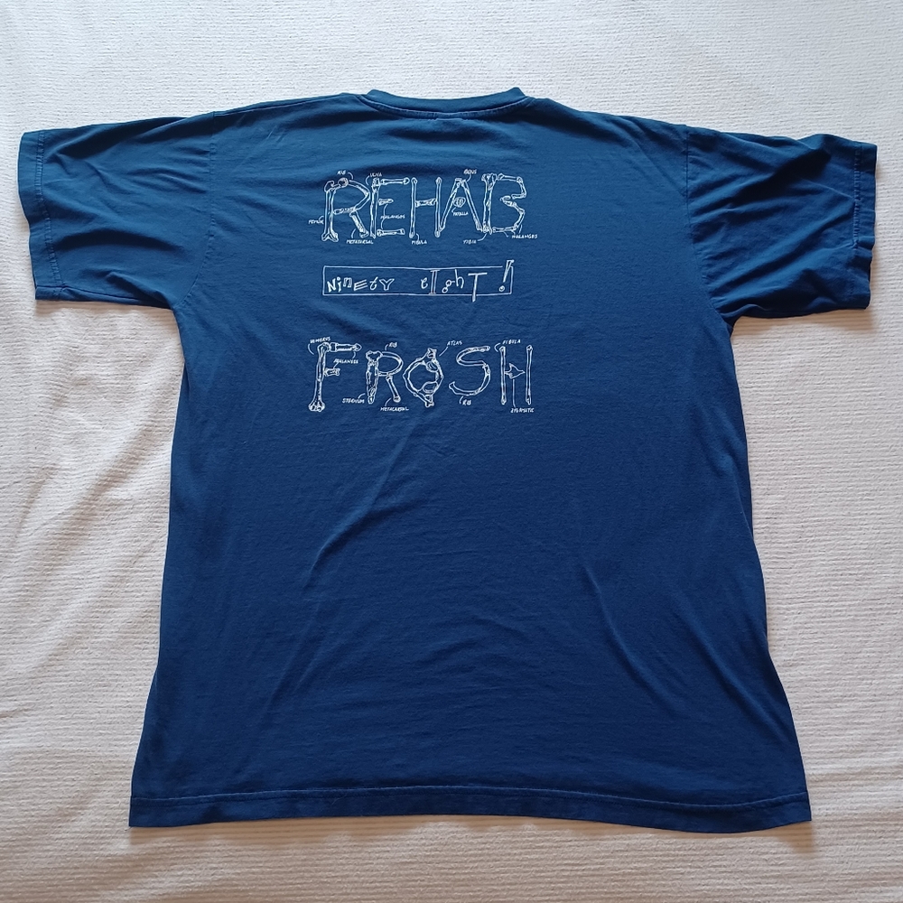 1994 Sun Flag Queen's University Orientation Frosh Week "Rehab Frosh" T-Shirt XL